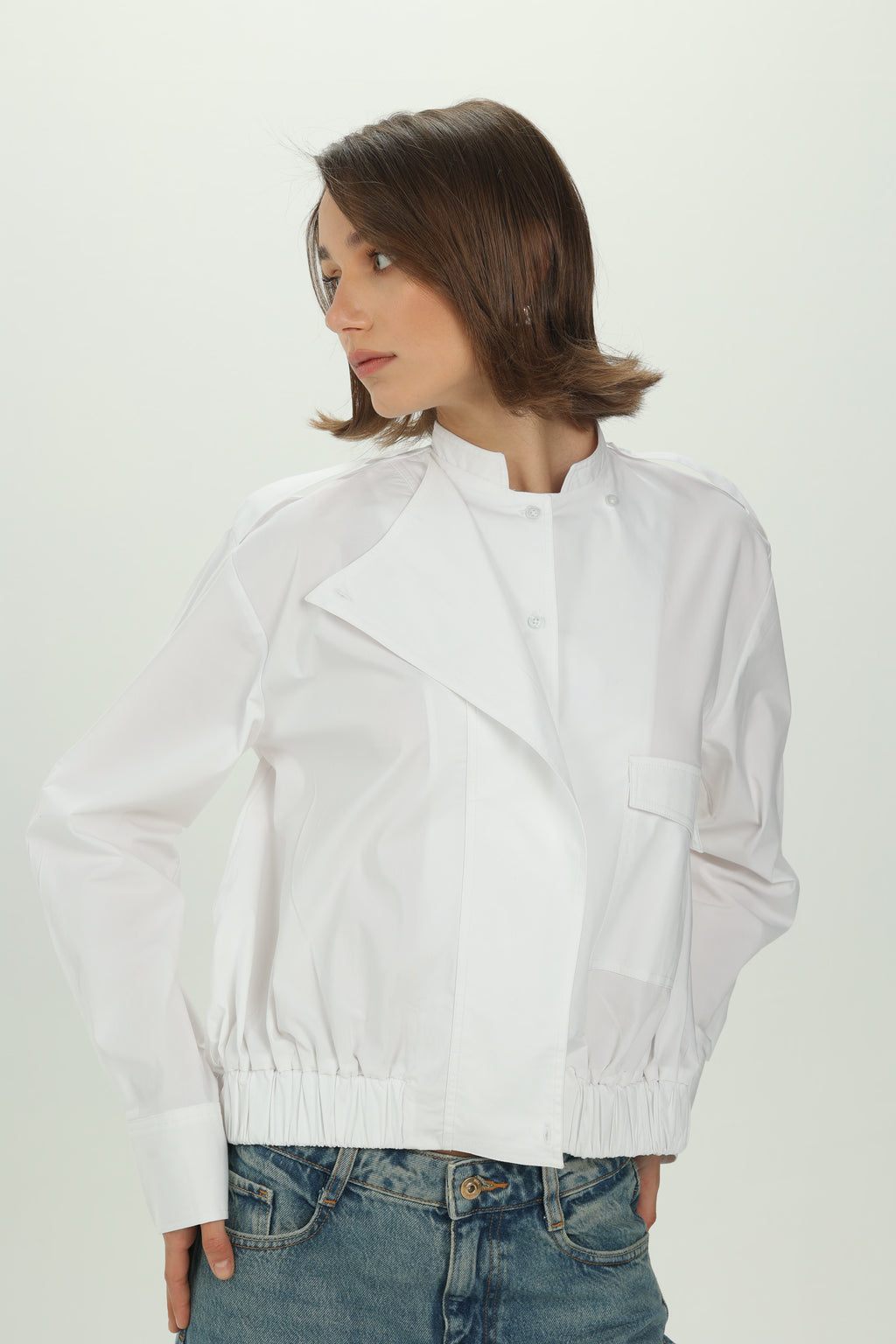 White Folded Collar Shirt with Elastic Hem