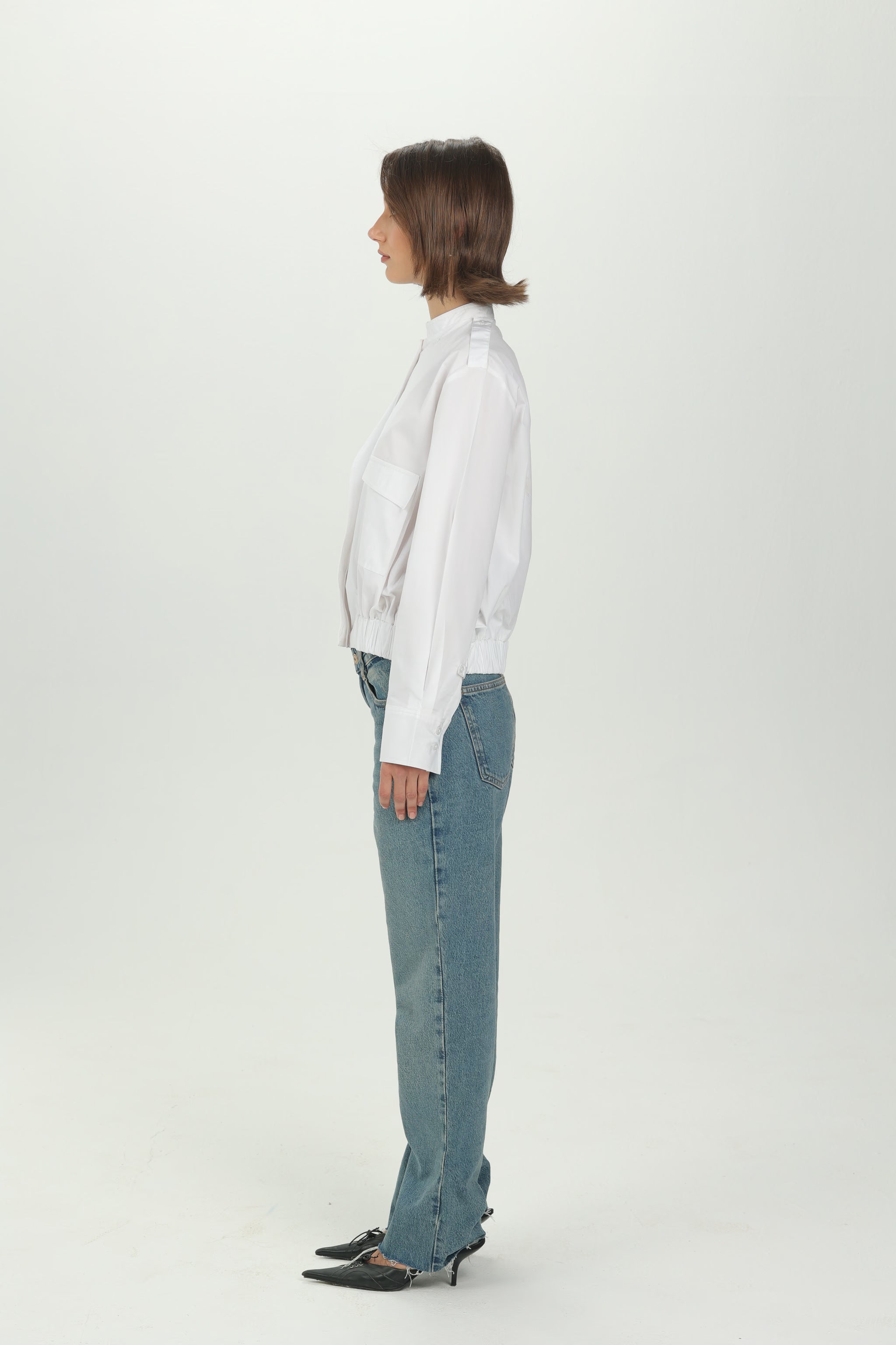 White Folded Collar Shirt with Elastic Hem