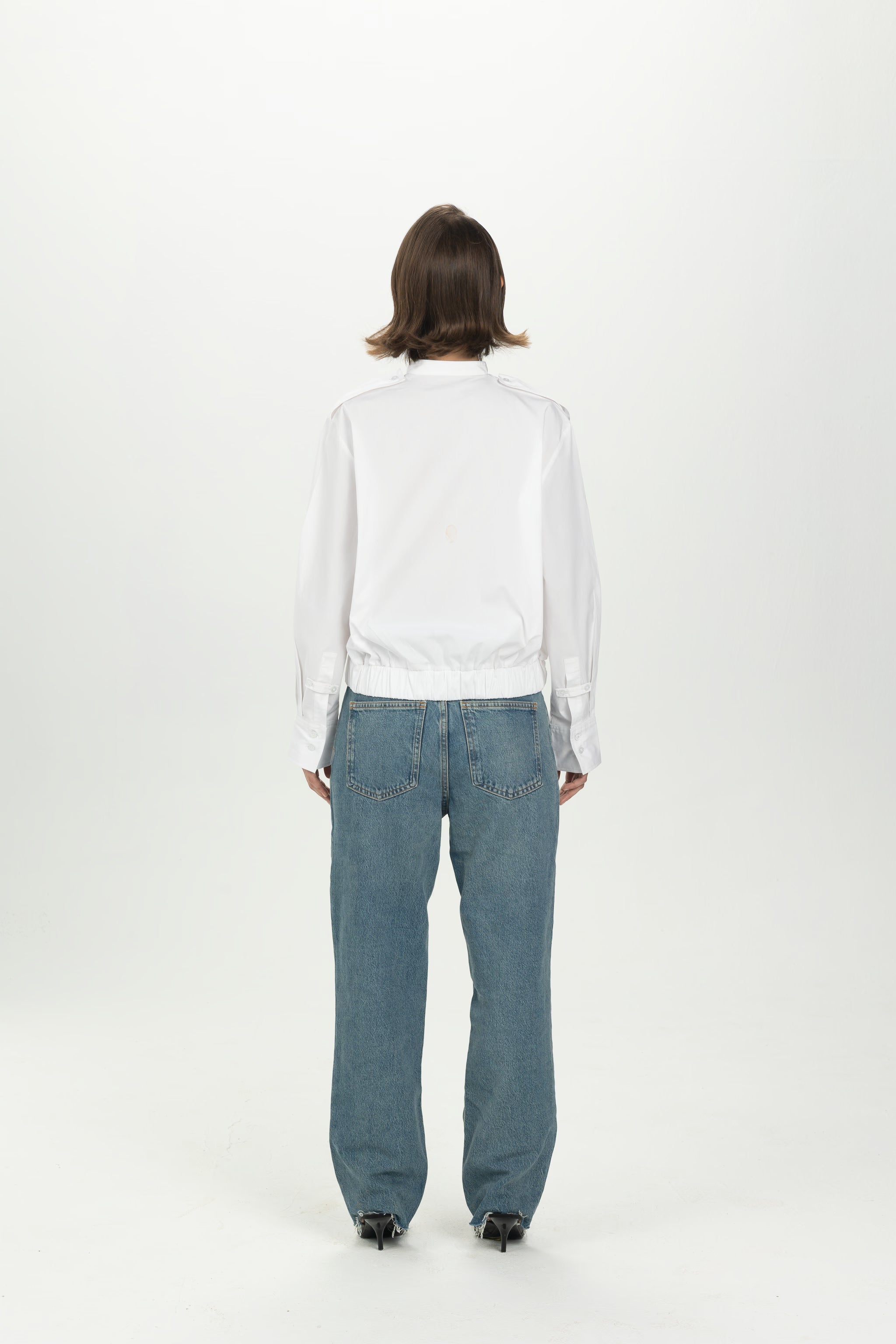 White Folded Collar Shirt with Elastic Hem