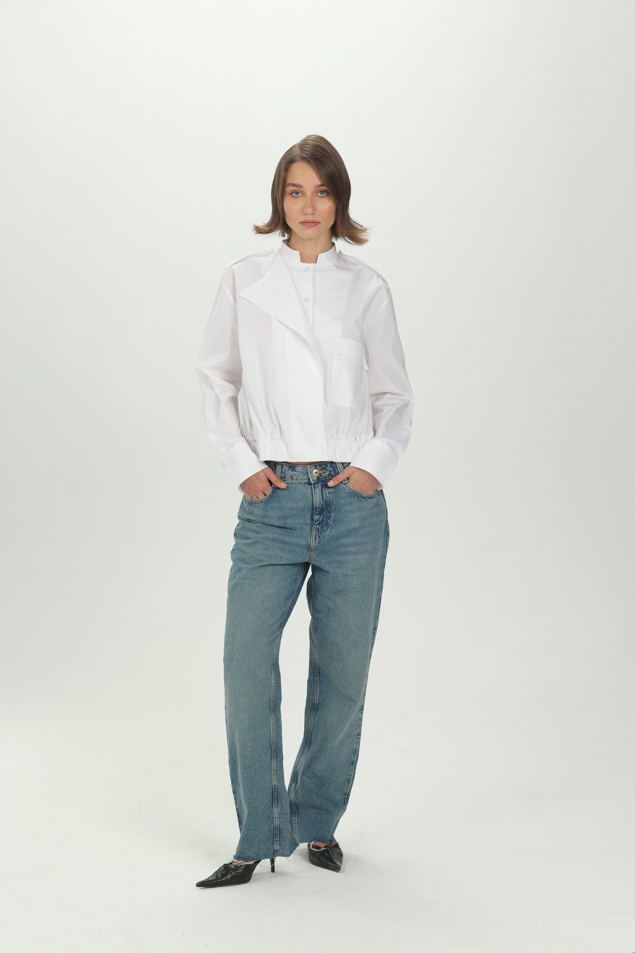 White Folded Collar Shirt with Elastic Hem