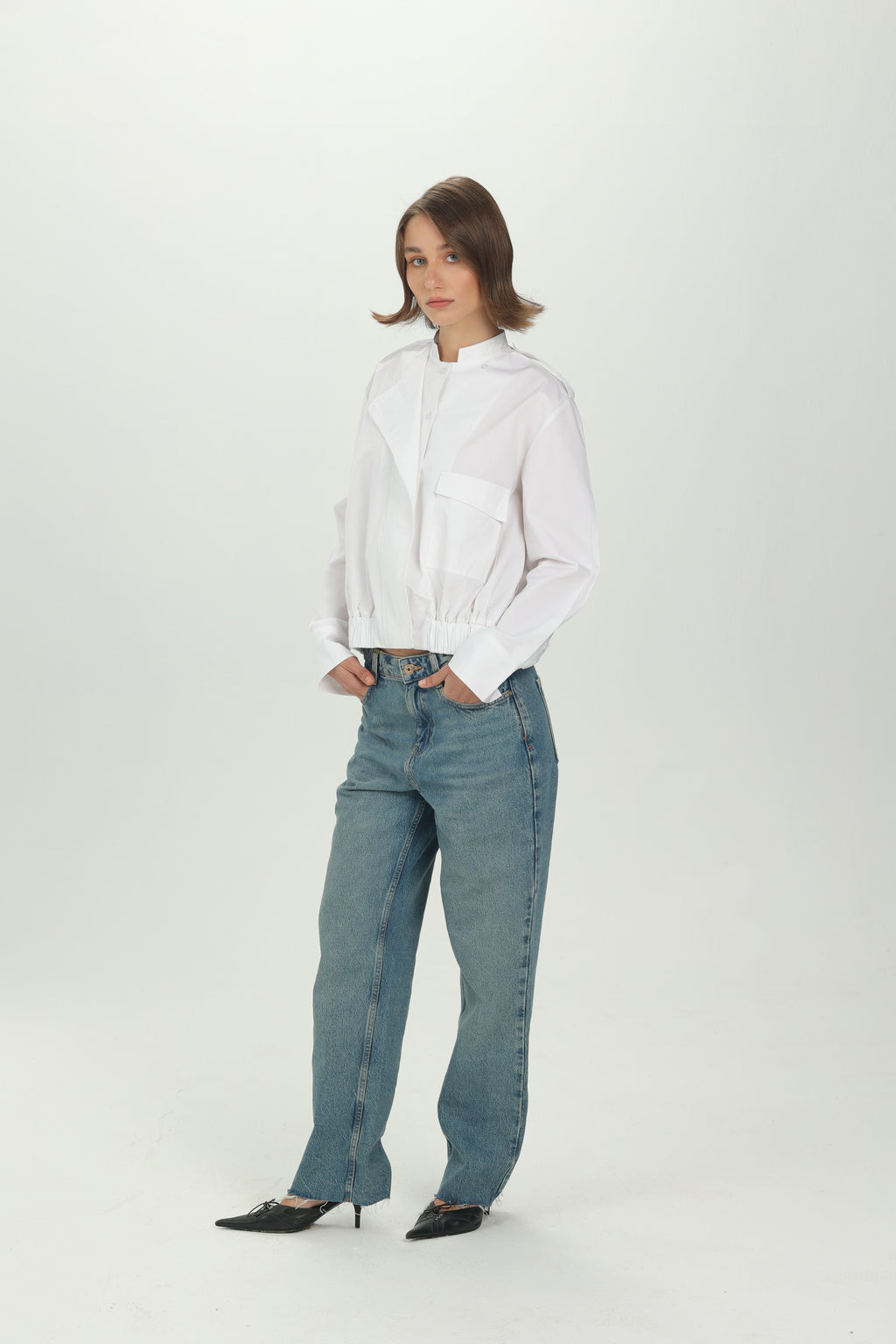 White Folded Collar Shirt with Elastic Hem