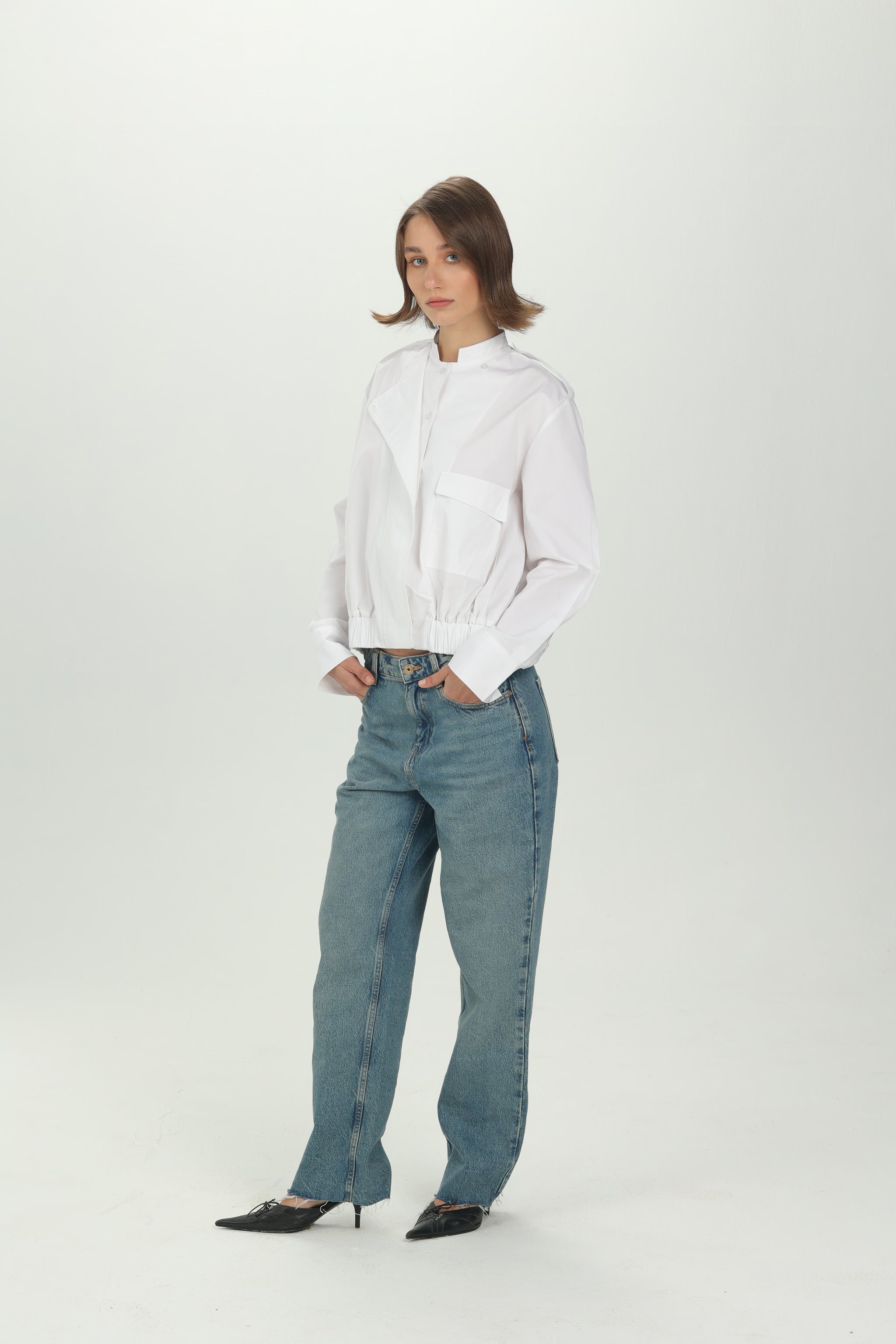 White Folded Collar Shirt with Elastic Hem