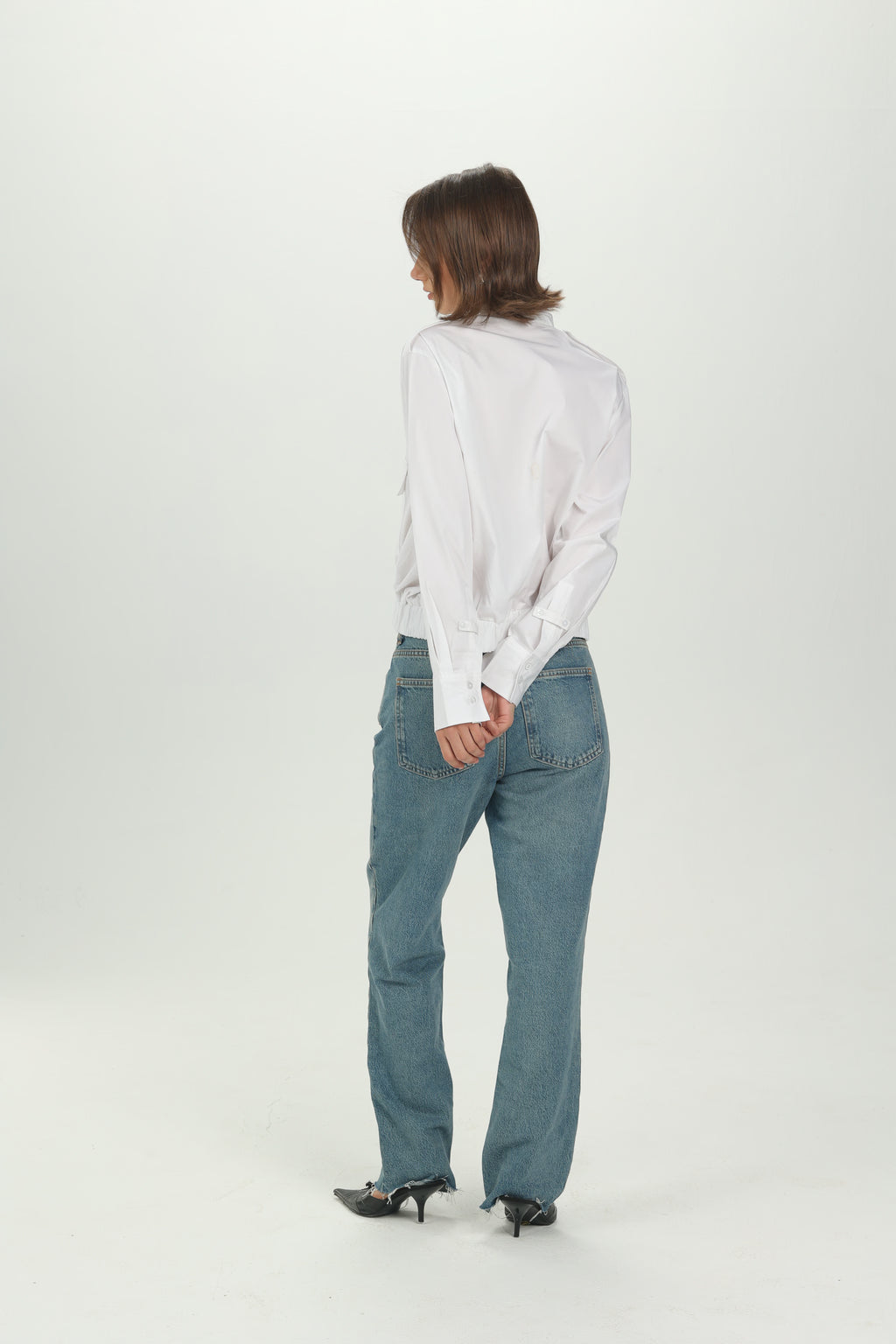 White Folded Collar Shirt with Elastic Hem