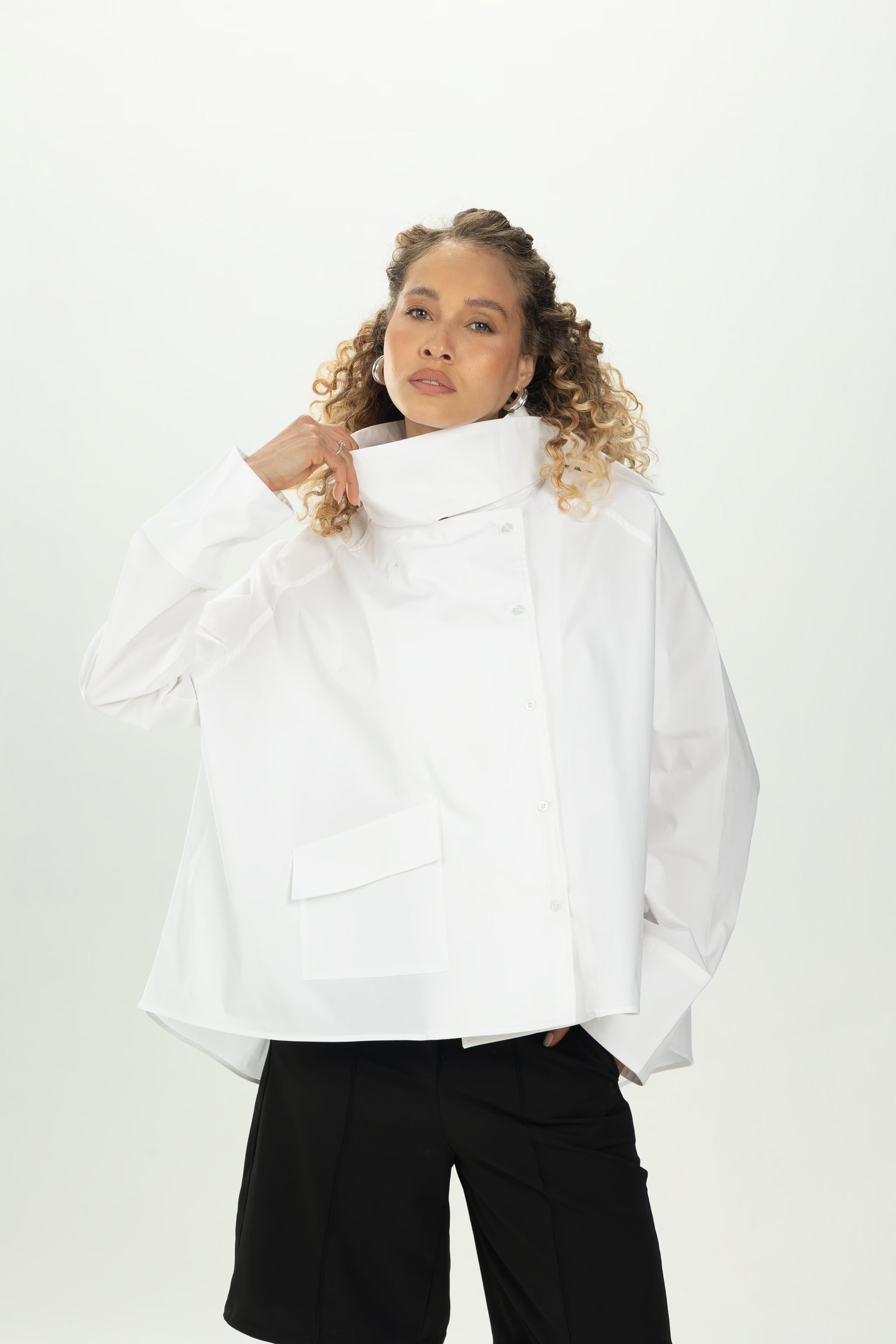 White High Collar Asymmetric Shirt
