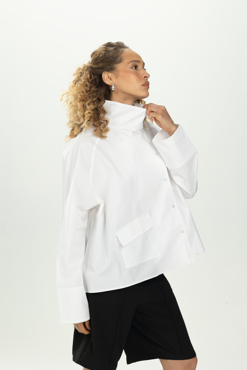 White High Collar Asymmetric Shirt